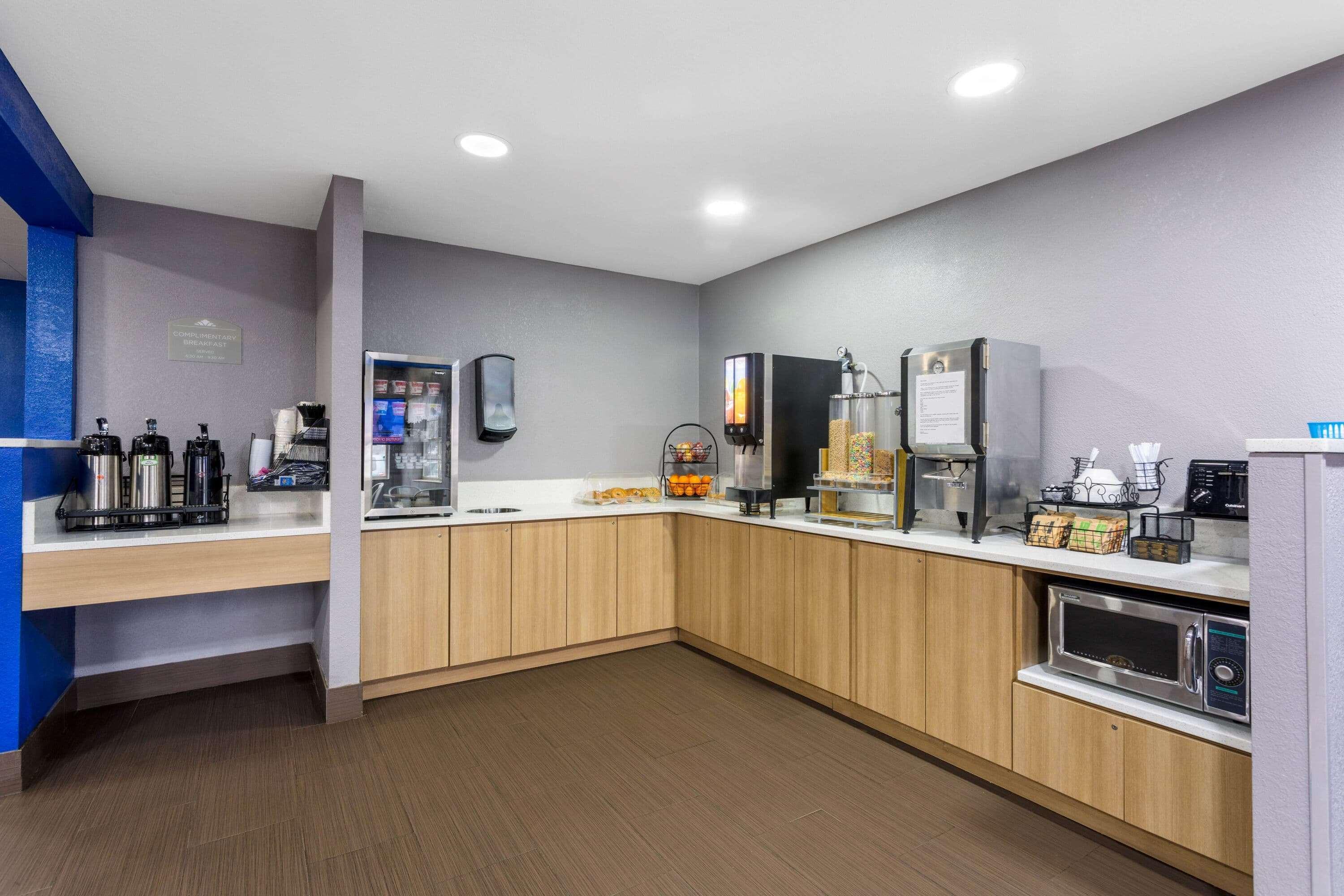 Microtel Inn & Suites By Wyndham Matthews/Charlotte Eksteriør bilde